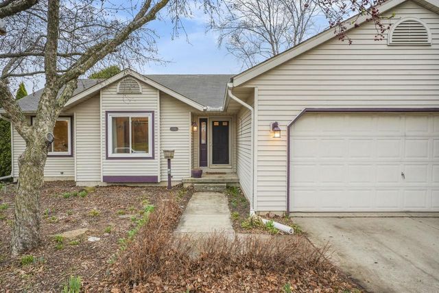 2906 Tucson Trail, Madison, WI 53719