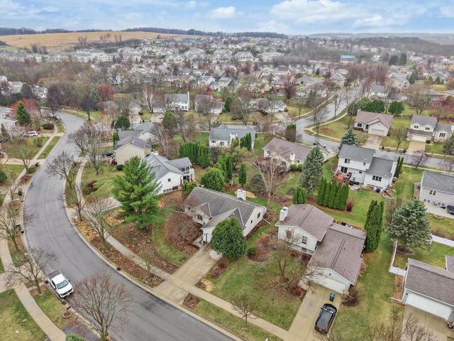 2906 Tucson Trail, Madison, WI 53719