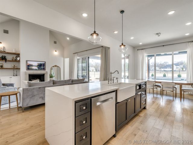 16975 S 145th East Avenue, Bixby, OK 74008