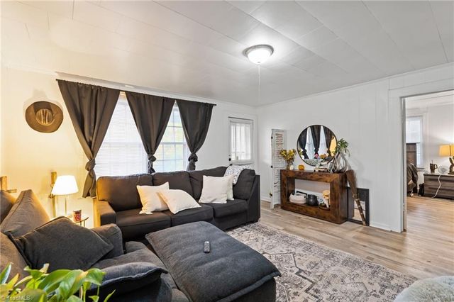 231 Dorothy Street, High Point, NC 27262