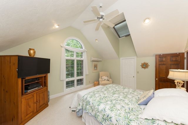 19 George Allen Rd, West Brookfield, MA 01585