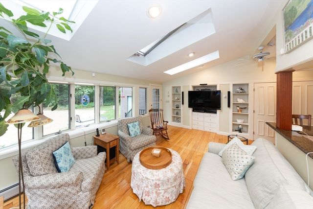 19 George Allen Rd, West Brookfield, MA 01585