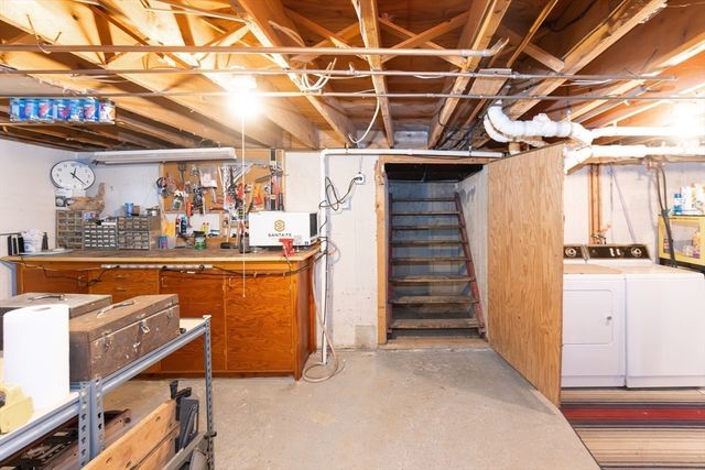 19 George Allen Rd, West Brookfield, MA 01585