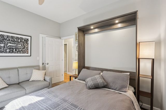 1473 W Irving Park Road 4E, Chicago, IL 60613