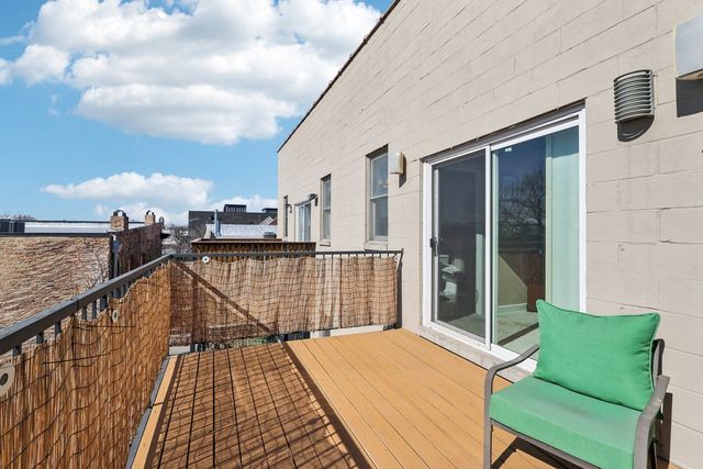 1473 W Irving Park Road 4E, Chicago, IL 60613