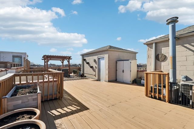 1473 W Irving Park Road 4E, Chicago, IL 60613