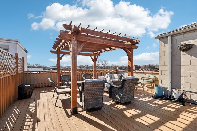 1473 W Irving Park Road 4E, Chicago, IL 60613