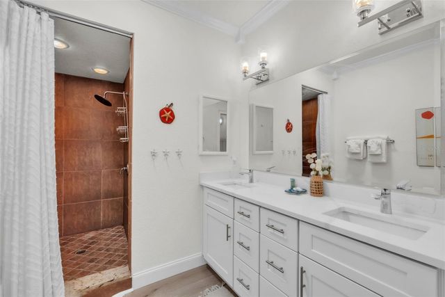 215 67TH STREET 6, Holmes Beach, FL 34217