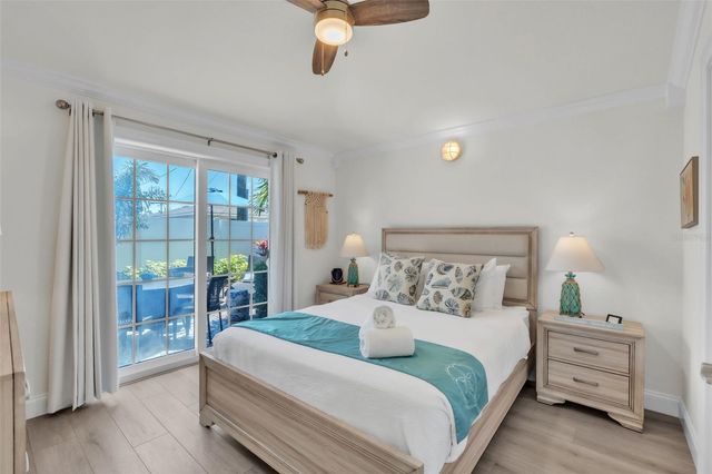 215 67TH STREET 6, Holmes Beach, FL 34217