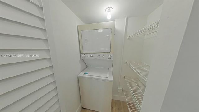9431 SW 4th Street 204-7, Miami, FL 33174