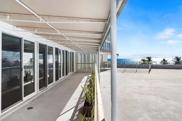 600 Grapetree Dr 3BS, Key Biscayne, FL 33149