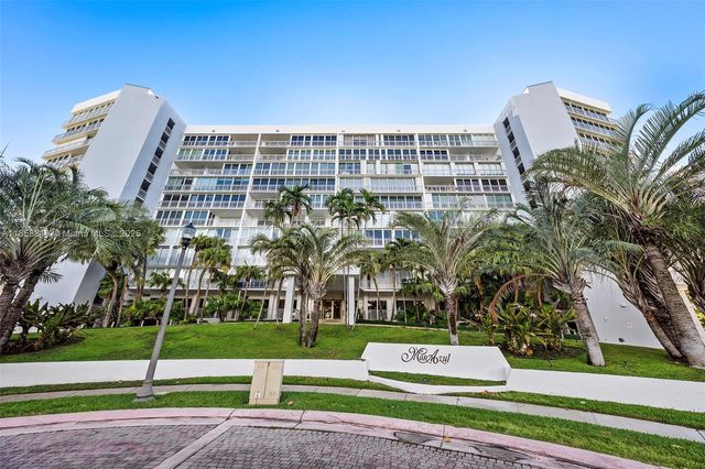 600 Grapetree Dr 3BS, Key Biscayne, FL 33149