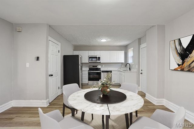 3601 Ridgedale Avenue, St Louis, MO 63121