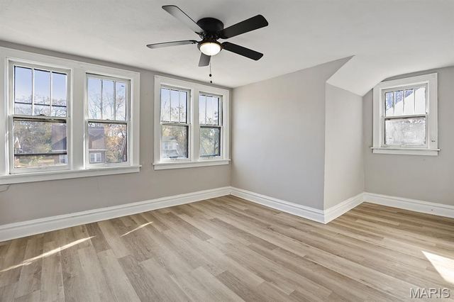 3601 Ridgedale Avenue, St Louis, MO 63121