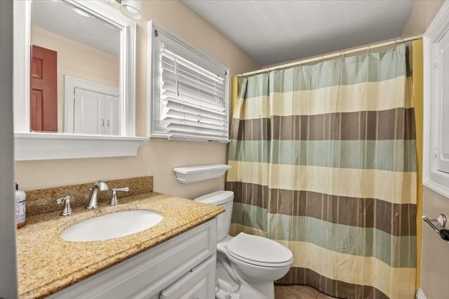 54 Liberty St, Randolph, MA 02368