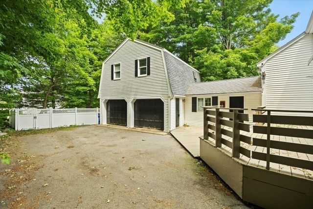54 Liberty St, Randolph, MA 02368
