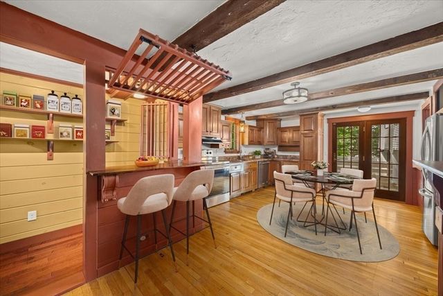 54 Liberty St, Randolph, MA 02368