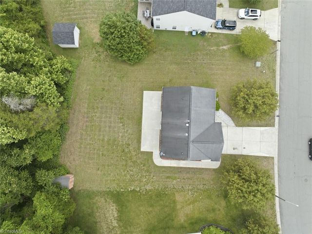 2002 Lannigan Drive, Greensboro, NC 27406