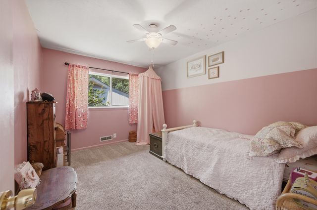 163 S Lochinvar St, Wichita, KS 67207