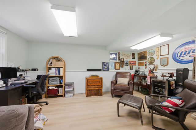 163 S Lochinvar St, Wichita, KS 67207