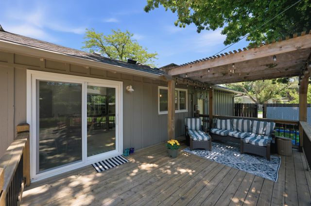 163 S Lochinvar St, Wichita, KS 67207