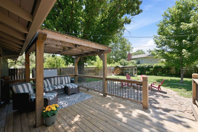 163 S Lochinvar St, Wichita, KS 67207