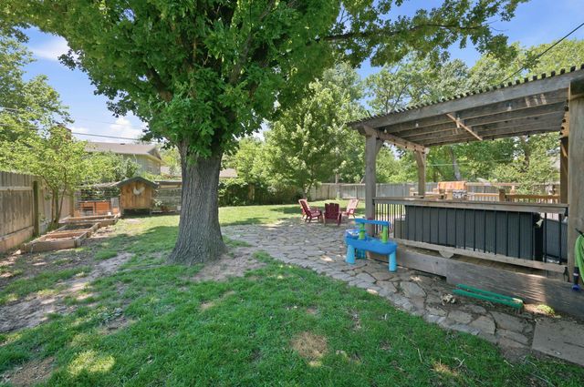 163 S Lochinvar St, Wichita, KS 67207