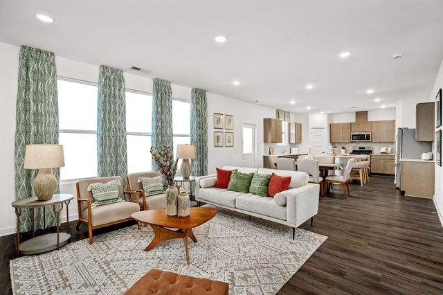 7060 Sutton Drive, White House, TN 37188