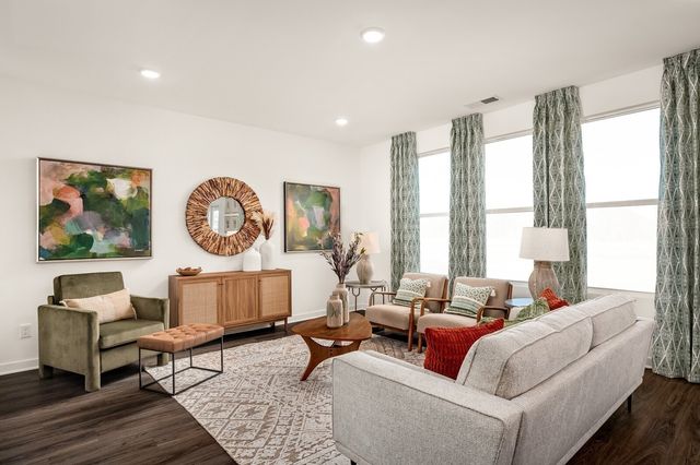 7060 Sutton Drive, White House, TN 37188