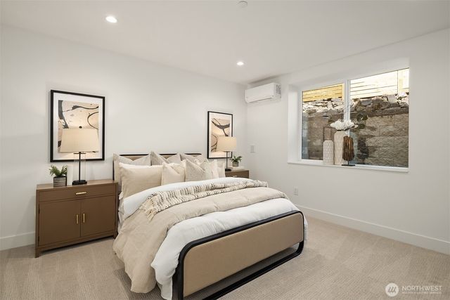 15640 NE 1st Place, Bellevue, WA 98008
