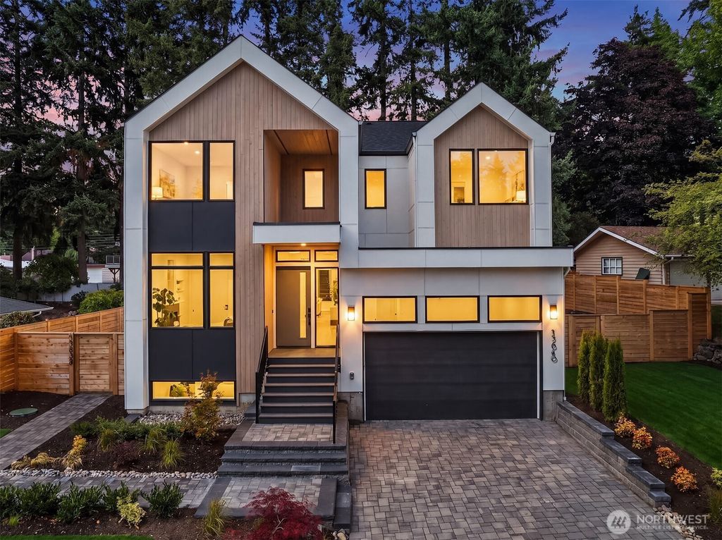 15640 NE 1st Place, Bellevue, WA 98008
