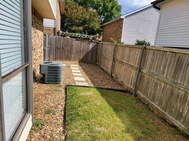 3335 Briaroaks Drive, Garland, TX 75044