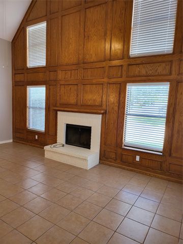 3335 Briaroaks Drive, Garland, TX 75044