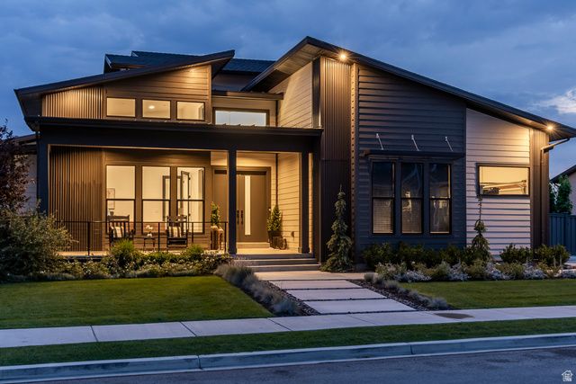 9825 N WILLOWBANK DR, Highland, UT 84003