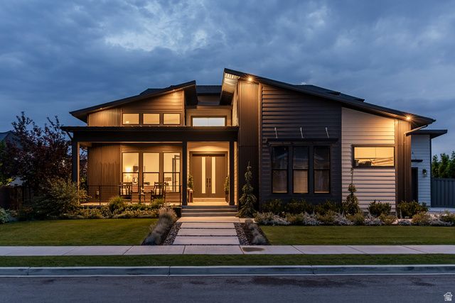 9825 N WILLOWBANK DR, Highland, UT 84003