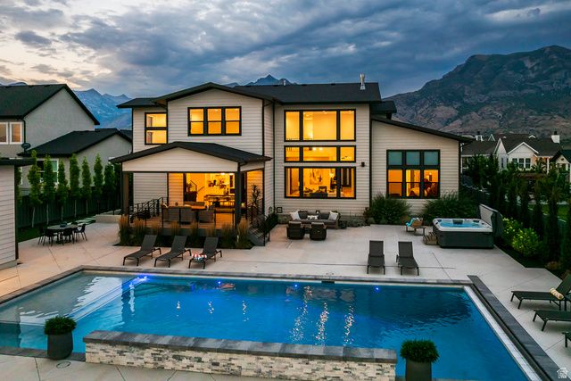 9825 N WILLOWBANK DR, Highland, UT 84003