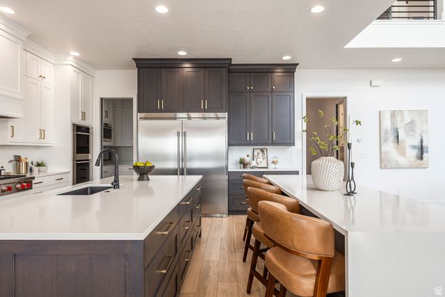 9825 N WILLOWBANK DR, Highland, UT 84003