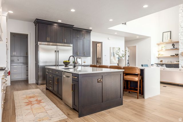 9825 N WILLOWBANK DR, Highland, UT 84003