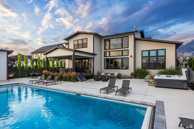 9825 N WILLOWBANK DR, Highland, UT 84003