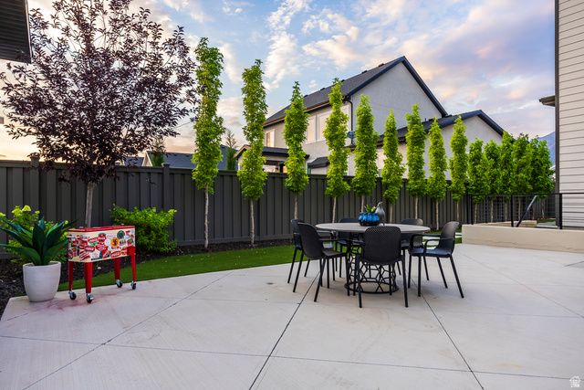 9825 N WILLOWBANK DR, Highland, UT 84003