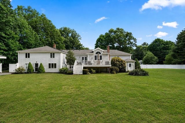 33 Russell Rd, Hanover, MA 02339