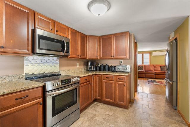 33 Russell Rd, Hanover, MA 02339
