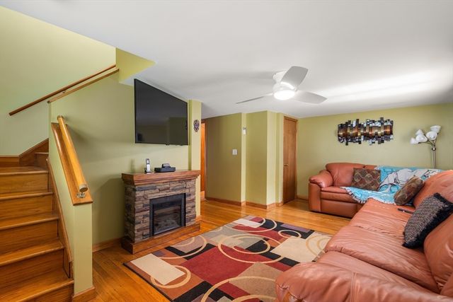 33 Russell Rd, Hanover, MA 02339
