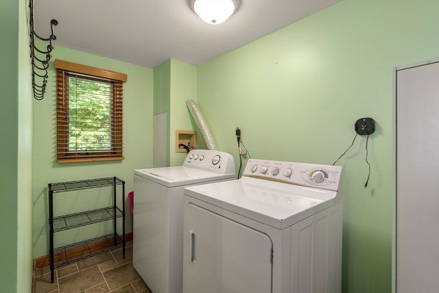 33 Russell Rd, Hanover, MA 02339