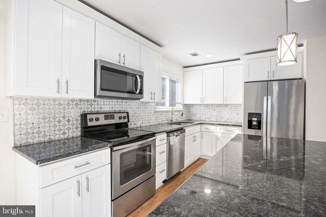 14 AURIGA LN, Sewell, NJ 08080