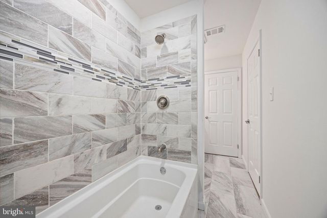 14 AURIGA LN, Sewell, NJ 08080