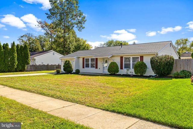 14 AURIGA LN, Sewell, NJ 08080