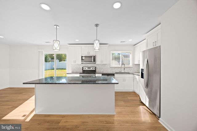 14 AURIGA LN, Sewell, NJ 08080