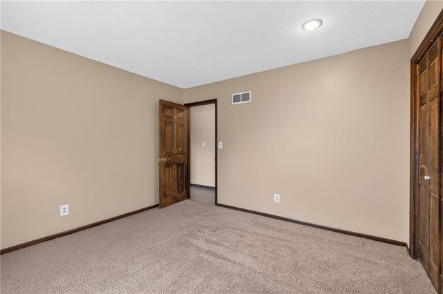 609 Nashua Road, Liberty, MO 64068
