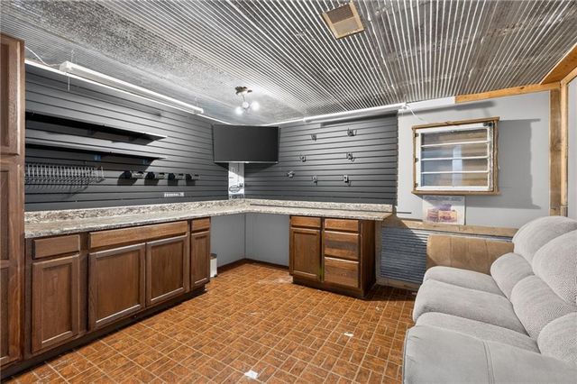 609 Nashua Road, Liberty, MO 64068